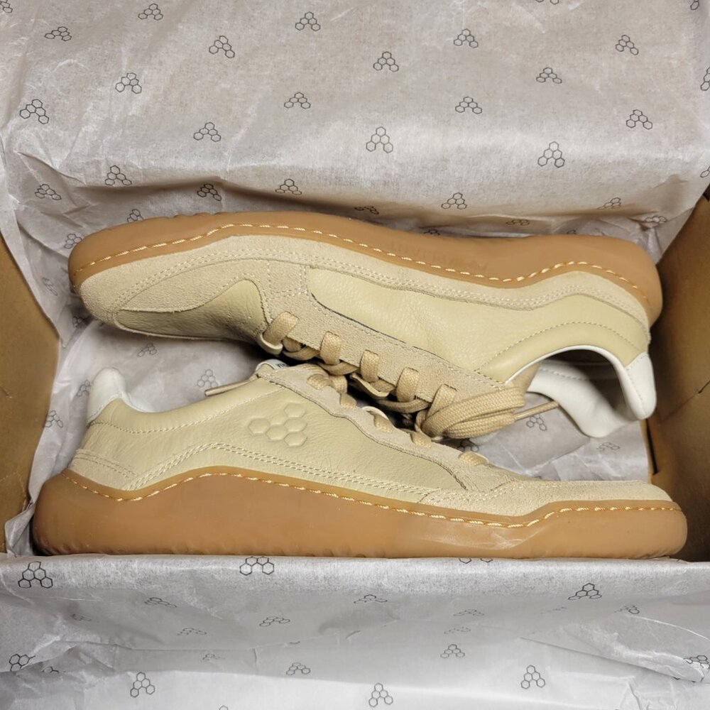 Vivobarefoot Womens Gobi II Premium Leather Sneaker in Desert Sand - Picture 1 of 12